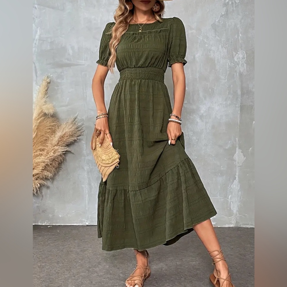 Olive Textured Puff-Sleeve Midi Dress | Smocked High Waist, Tiered - Picture 3 of 4